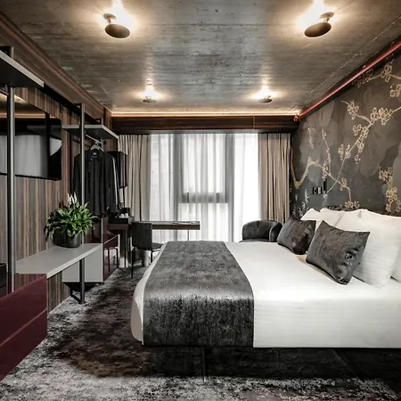 Fitch 4* St. Julian's