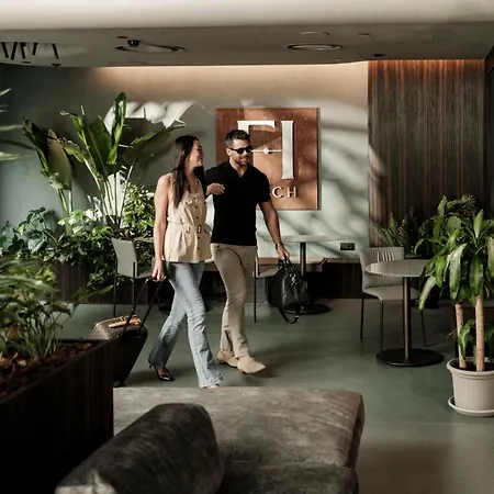 Fitch Hotel