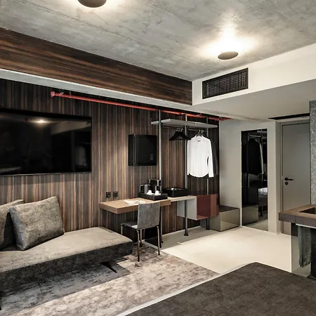 Fitch Otel Saint Julian's