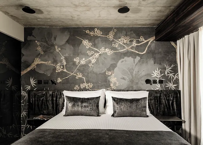 Fitch 4* Saint Julian's