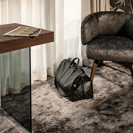 Fitch 4* Saint Julian's