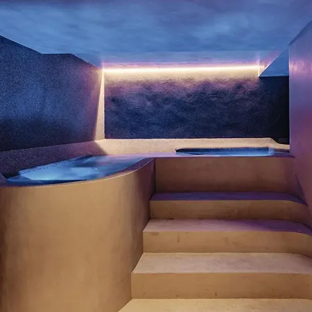 Fitch 4* Saint Julian's