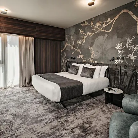 Fitch 4* Saint Julian's