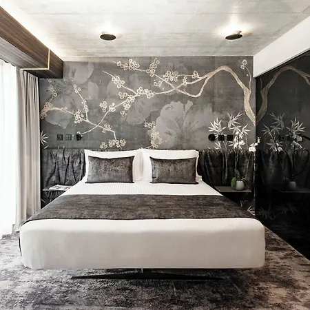 Fitch (adults Only) 4*