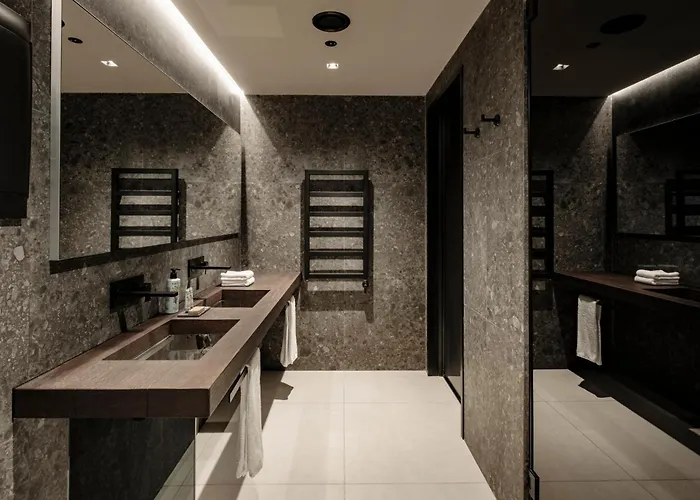 Fitch Hotel St. Julian's