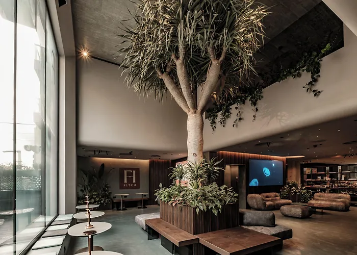 Fitch 4* St. Julian's