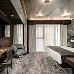 Fitch (adults Only) 4*
